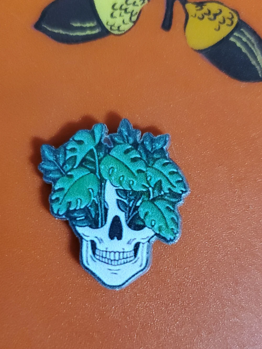 Green Skull & Foliage Acrylic Pin